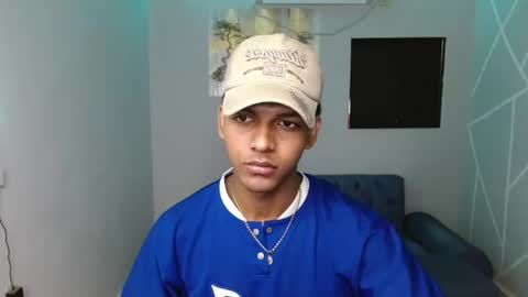 jordan_z_ online show from August 14, 11:14 am