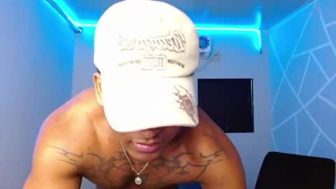 jordan_z_ online show from August 15, 3:38 pm