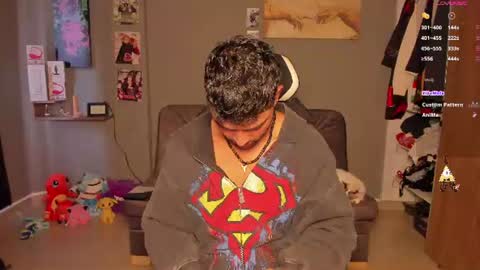 JordanRossie online show from August 6, 1:10 pm