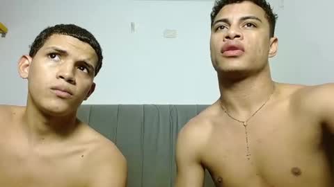 JOSE AND DANIEL online show from July 30, 8:32 am