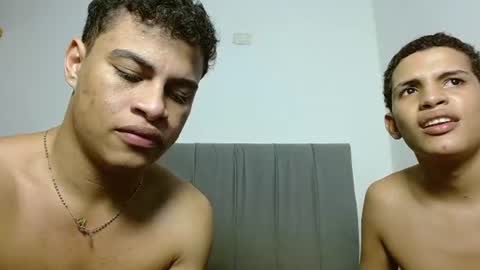 JOSE AND DANIEL online show from August 1, 3:34 am