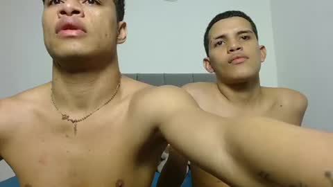 JOSE AND DANIEL online show from August 12, 5:43 am