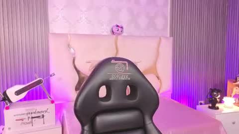 Joselyn  online show from August 8, 11:32 am