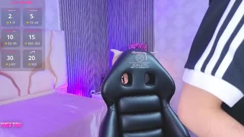 Joselyn  online show from August 9, 11:55 am