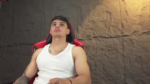 joseph__boy online show from August 5, 11:41 am