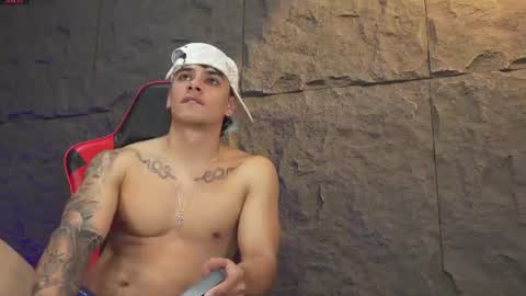 joseph__boy online show from August 8, 2:17 pm