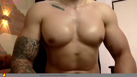 josh_miller01 online show from August 9, 5:14 pm