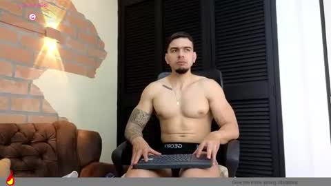 josh_miller01 online show from August 12, 2:41 pm