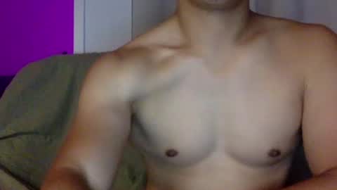 joshasian0713 online show from April 19, 10:36 am