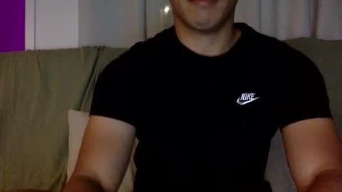 joshasian0713 online show from April 27, 12:56 pm