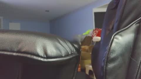 joshdznutz online show from August 12, 2:36 am