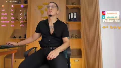joshmiller___ online show from August 13, 11:57 am