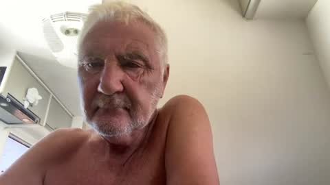 joshua19988945132 online show from September 6, 4:02 pm