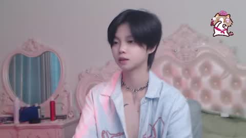 joycekay online show from July 23, 4:15 am