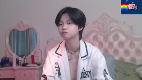 joycekay online show from July 26, 2:05 am