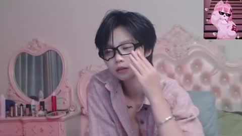 joycekay online show from July 31, 7:52 pm