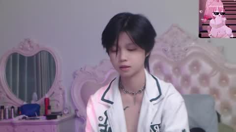 joycekay online show from August 3, 8:16 pm