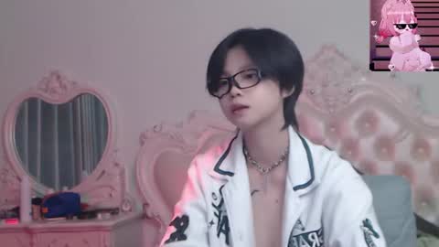 joycekay online show from August 9, 7:37 pm