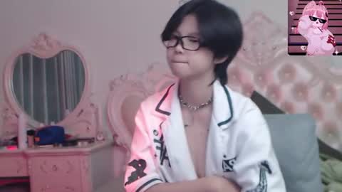 joycekay online show from August 9, 8:43 pm