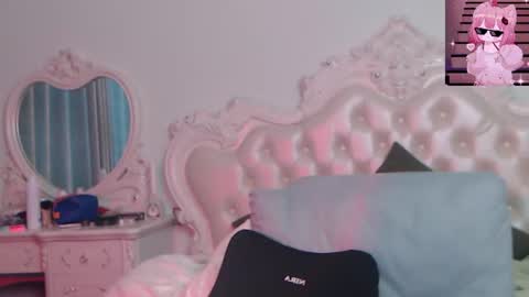 joycekay online show from August 10, 1:07 am