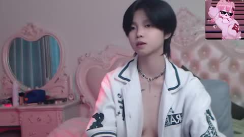 joycekay online show from August 10, 2:13 am