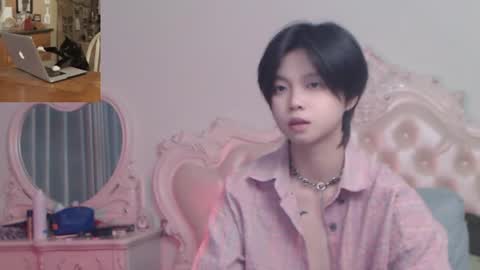 joycekay online show from August 10, 10:33 pm