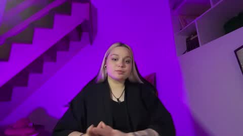 Kitty online show from September 9, 4:37 pm