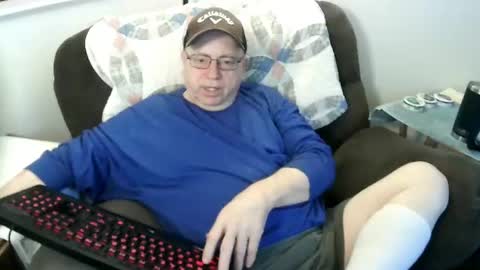 jpmel99 online show from June 19, 11:38 pm