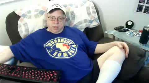 jpmel99 online show from July 4, 11:29 pm