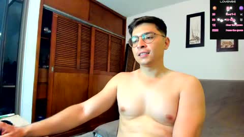 Cristian- tellme Criis online show from May 3, 5:29 pm