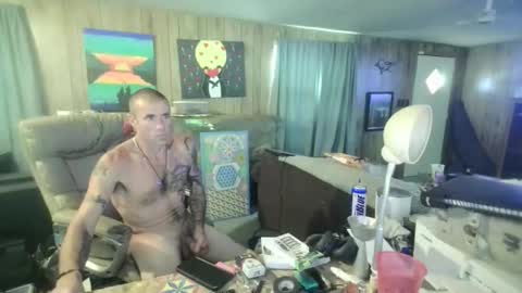 jrizzle1111 online show from May 11, 5:59 pm