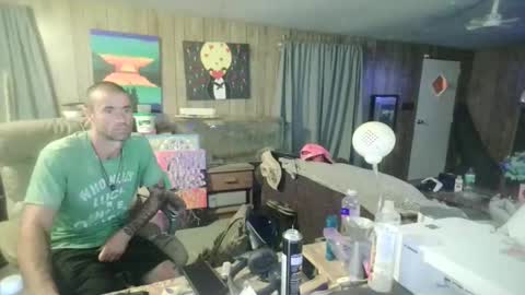 jrizzle1111 online show from June 11, 9:37 am