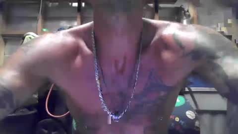 jrizzle1111 online show from August 2, 2:40 am