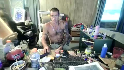 jrizzle1111 online show from August 16, 9:19 pm