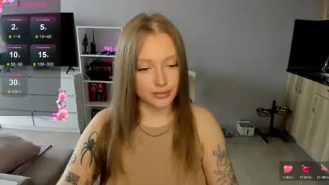 Julia online show from August 3, 10:33 am