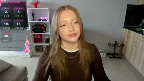 Julia online show from August 12, 10:06 am