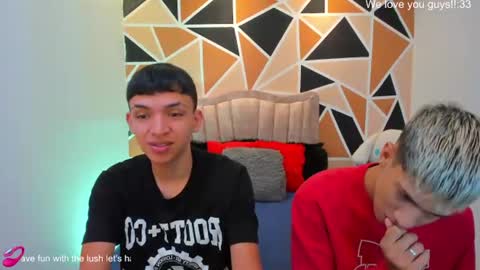 JuanSteven online show from August 4, 10:34 am