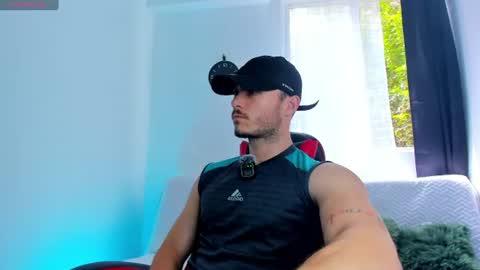 juan_savagex online show from August 5, 2:37 pm