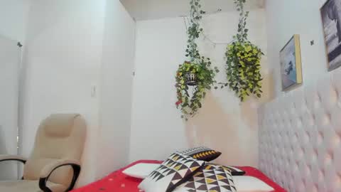 juana_naranjo online show from August 14, 7:45 am