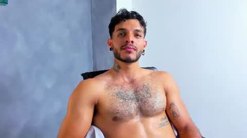 JuanBlade online show from August 6, 4:39 pm