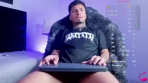 juancamilo66_ online show from August 2, 3:02 am