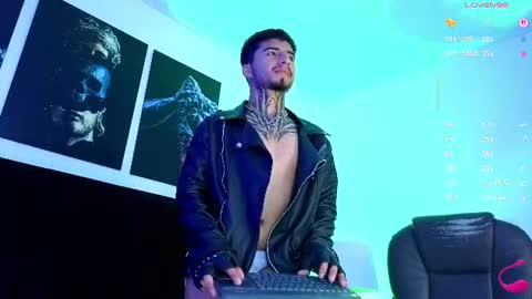 juancamilo66_ online show from August 13, 2:14 am