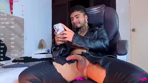 juancamilo66_ online show from August 14, 10:24 pm