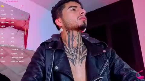 juancamilo66_ online show from August 14, 11:30 pm