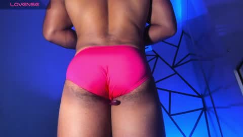 independent model online show from August 13, 7:28 pm