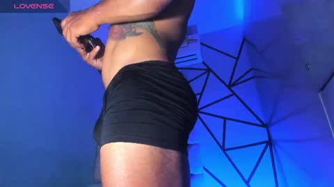 independent model online show from September 3, 5:05 pm