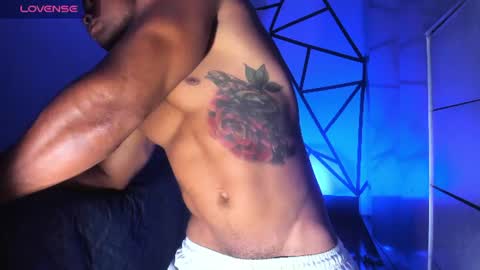 independent model online show from September 4, 5:28 pm