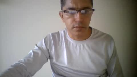 juanearth1 online show from July 3, 12:12 am