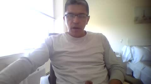 juanearth1 online show from July 3, 9:17 pm