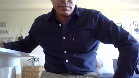 juanearth1 online show from July 8, 10:14 pm